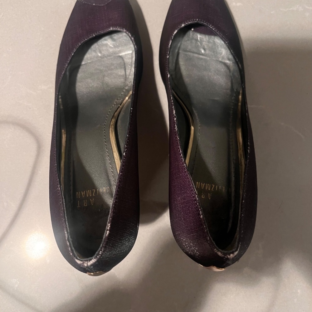 STUART WEITZMAN Purple Fabric Peep Toe Pump w/ Gold Detail: Sz 7 - Picture 7 of 8